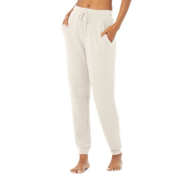 Alo Micro Waffle Fireside Sweatpant in Heather Grey- size XXS - Picture 1 of 6